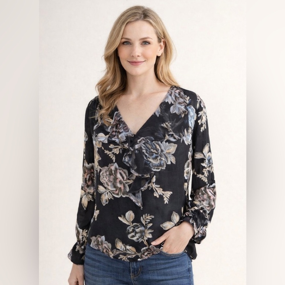 White House Black Market Floral V-Neck Women's Top - Black Long Sleeve Blouse